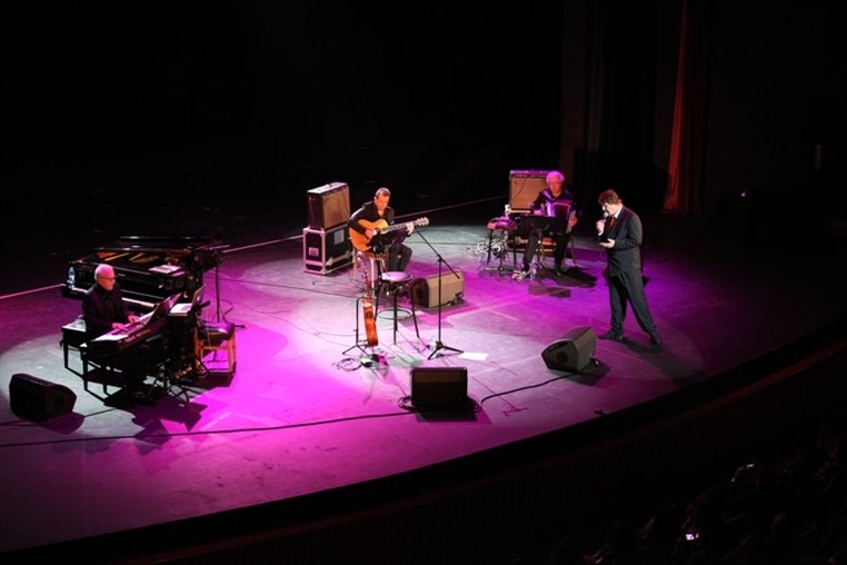 Bernard Sauvat Au Casino Du Liban